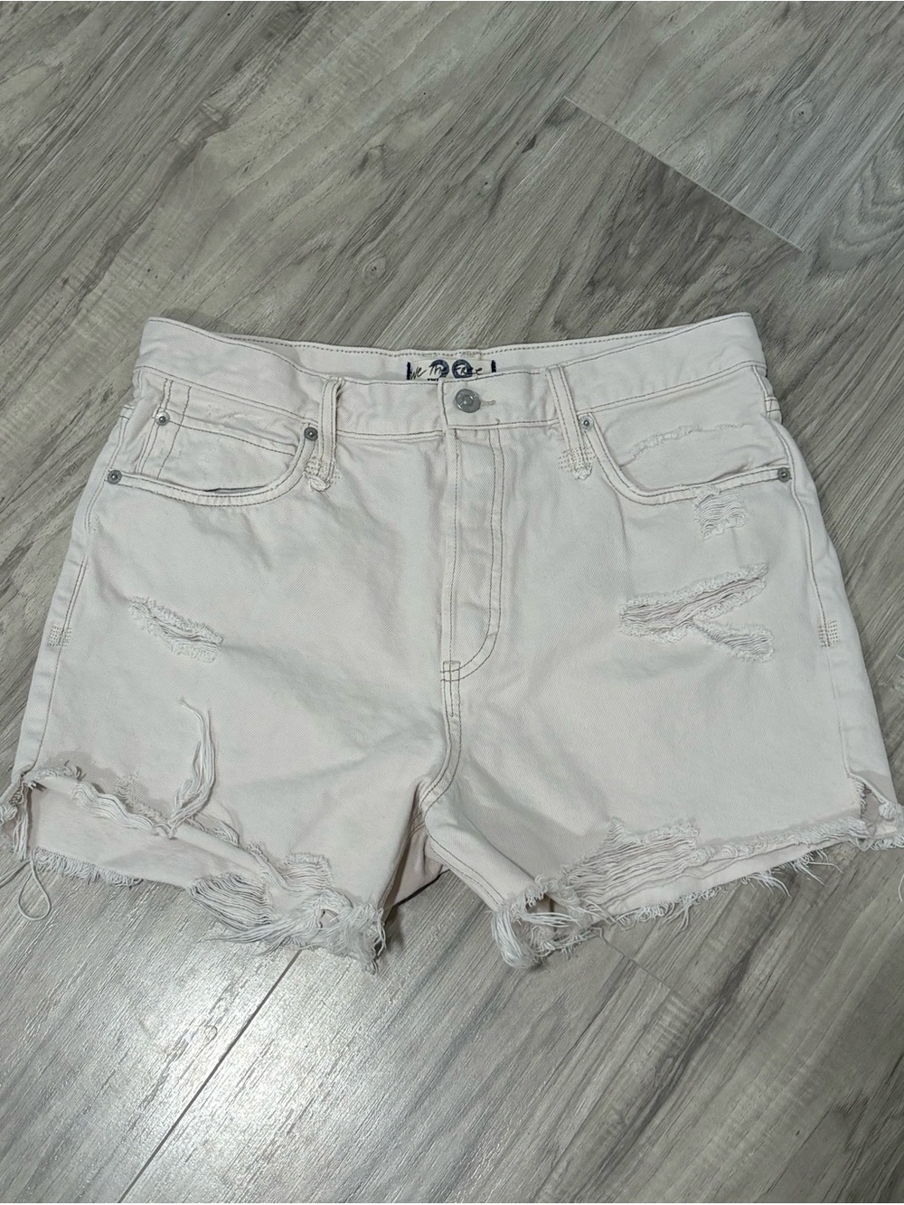We The Free Free People Distressed White Women’s Denim Shorts 29